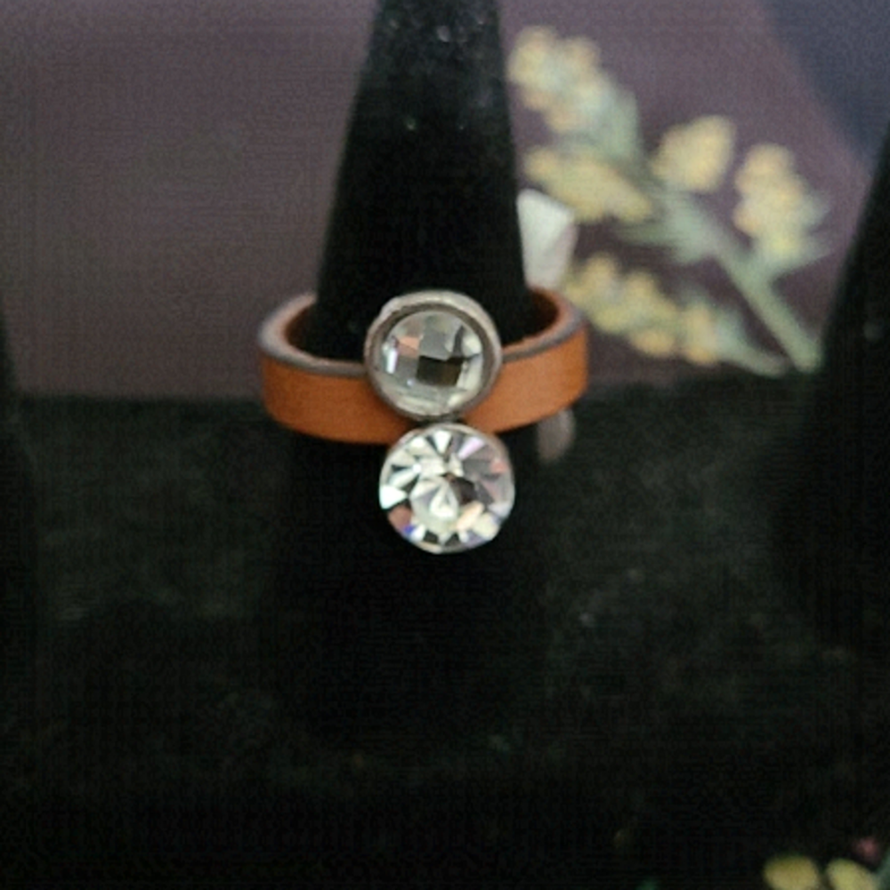 CUBIC Zirconia and Faux Leather Minimalist Ring Size 7